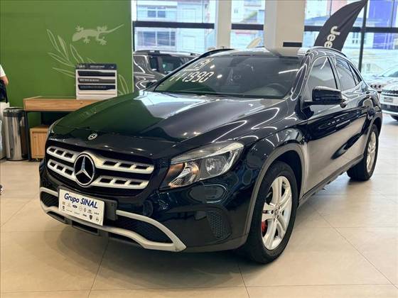 MERCEDES-BENZ GLA 200 1.6 CGI FLEX STYLE 7G-DCT